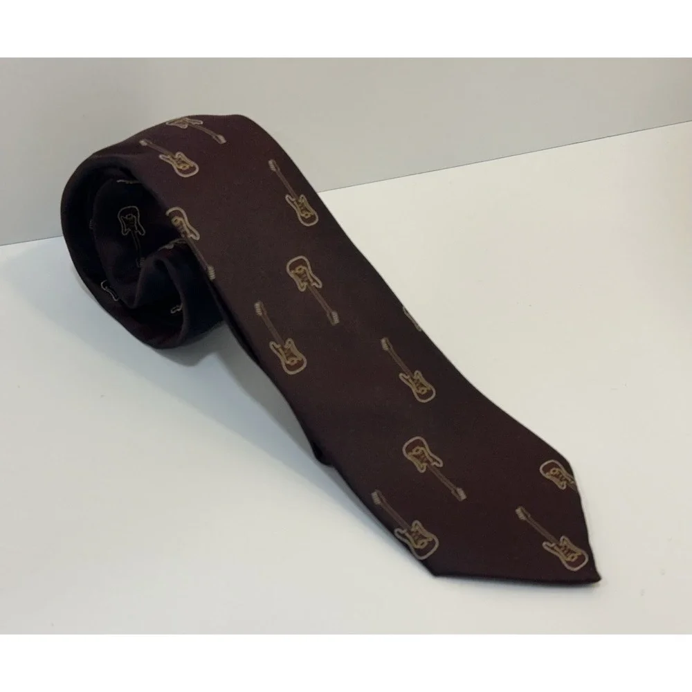 Saks Fifth Avenue Mens Silk Tie Burgundy Red Electric Guitar NWT